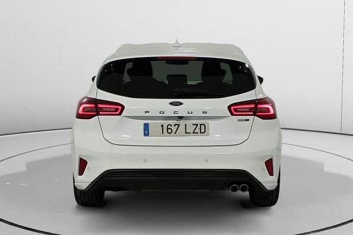 Usado Ford Focus ST-Line 125 CV (91 kW) 2022 Blanco Utilitario