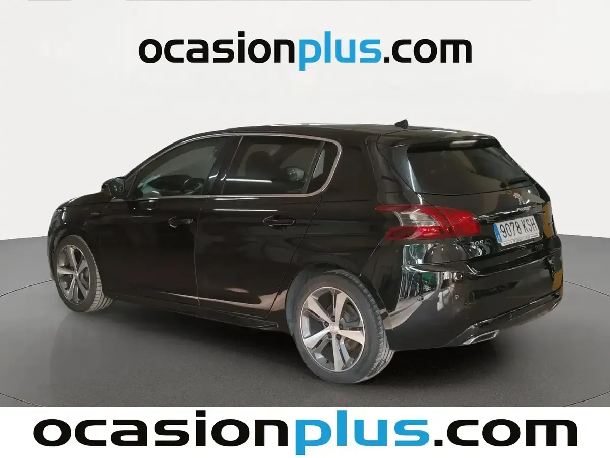 Usado Peugeot 308 GT-line 130 CV (95 kW) 2018 Negro Berlina