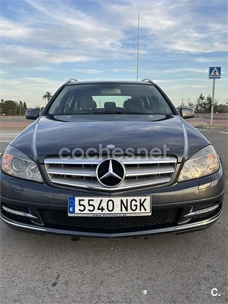 Usado Mercedes C250 Avantgarde 204 CV (150 kW) 2011 Gris / plata Familiar