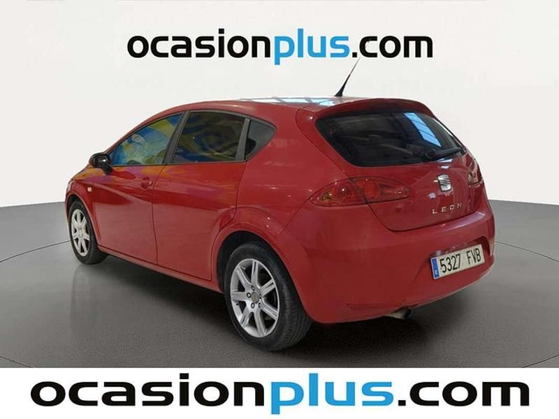 Usado Seat Leon Stylance 105 CV (77 kW) 2007 Rojo Utilitario