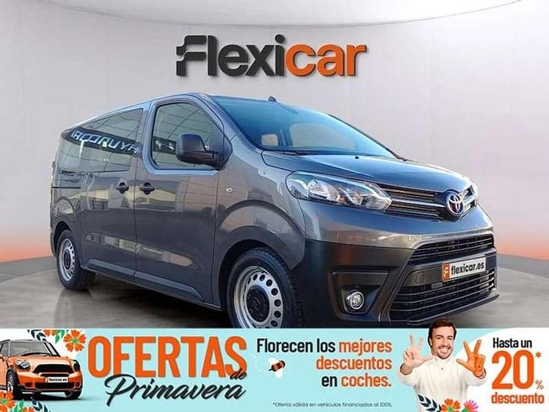 Usado Toyota Proace Advance 120 CV (88 kW) 2022 Gris Monovolumen