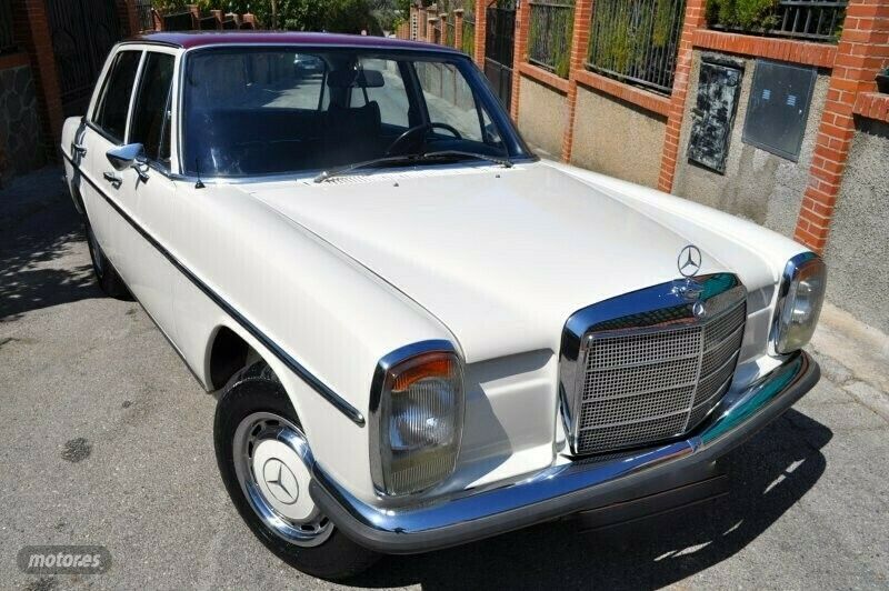 Usado Mercedes W115 64 CV (47 kW) 1979 Blanco Berlina