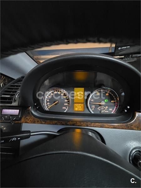 Usado Mercedes Viano 204 CV (150 kW) 2008 Gris / plata Monovolumen
