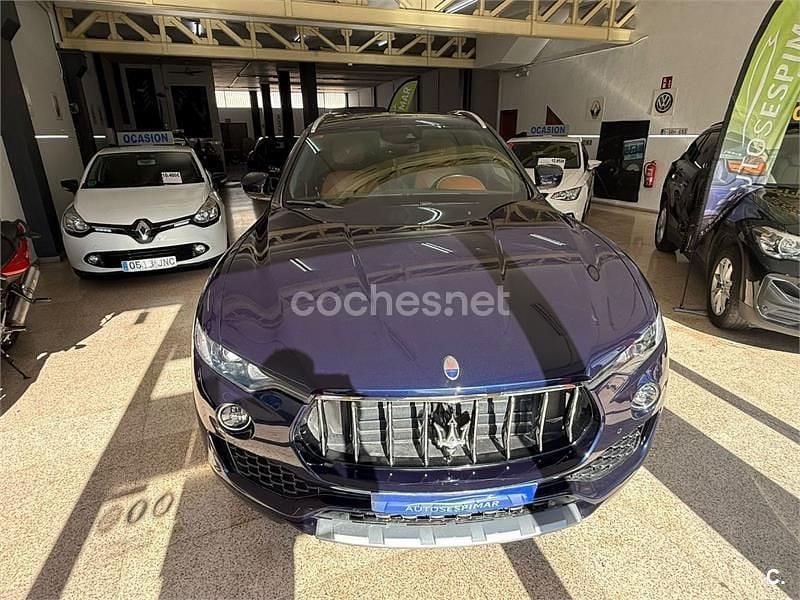 Usado Maserati Levante GranLusso 430 CV (316 kW) 2017 Azul SUV