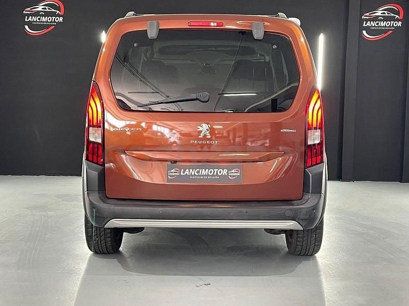 Usado Peugeot Rifter GT 100 CV (73 kW) 2021 Naranja Monovolumen