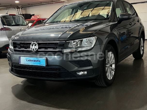 Gris / plata Usado 2019 VW Tiguan Edition SUV | 17.999 € (Super precio) - Imagen 1/4