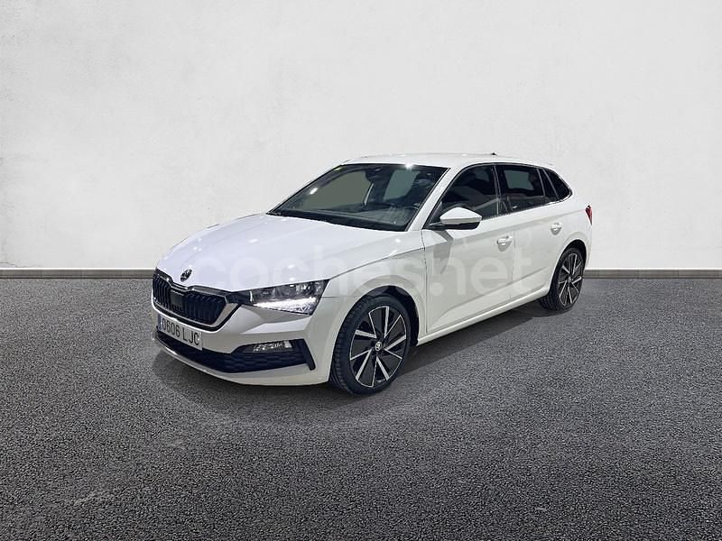 Blanco Usado 2020 Skoda Scala Sport Utilitario | 18.390 € (Un poco caro) - Imagen 1/4