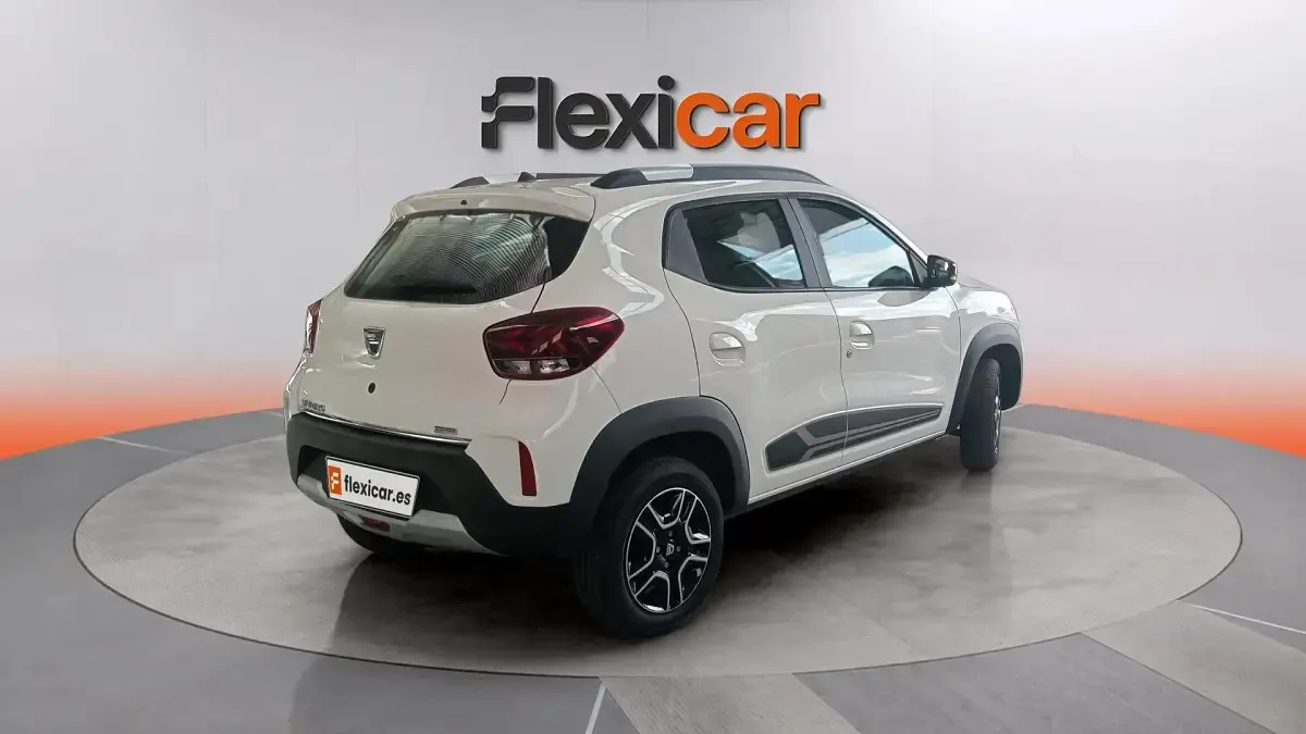 Usado Dacia Spring Comfort 33 kW (45 CV) 2021 Blanco Utilitario