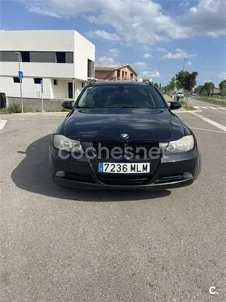 Usado BMW 318 122 CV (89 kW) 2007 Negro Familiar