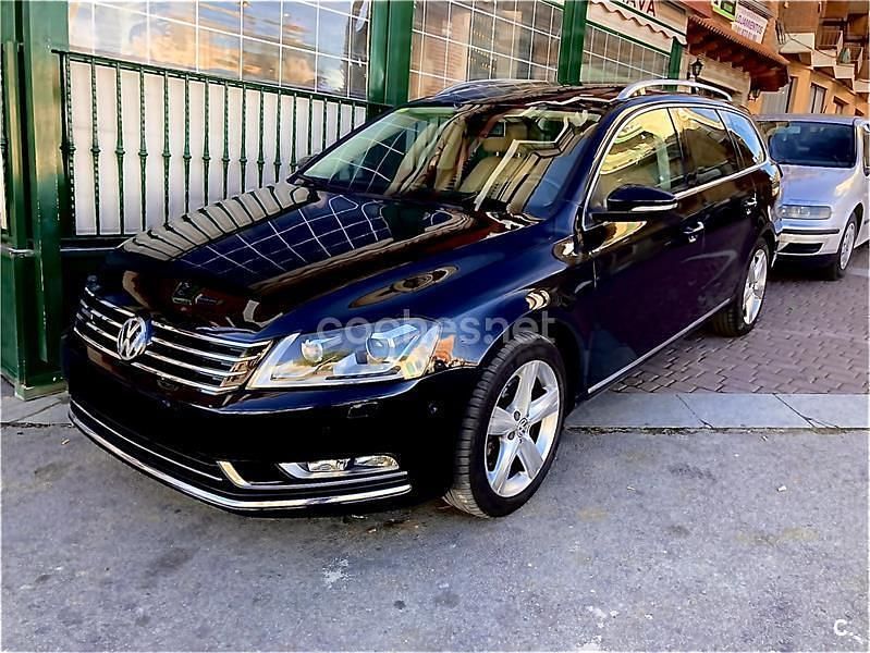 Usado VW Passat Highline 190 CV (139 kW) 2012 Negro Familiar