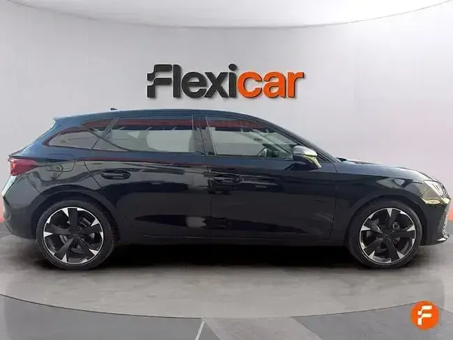 Usado Cupra Leon 150 CV (110 kW) 2024 Negro
