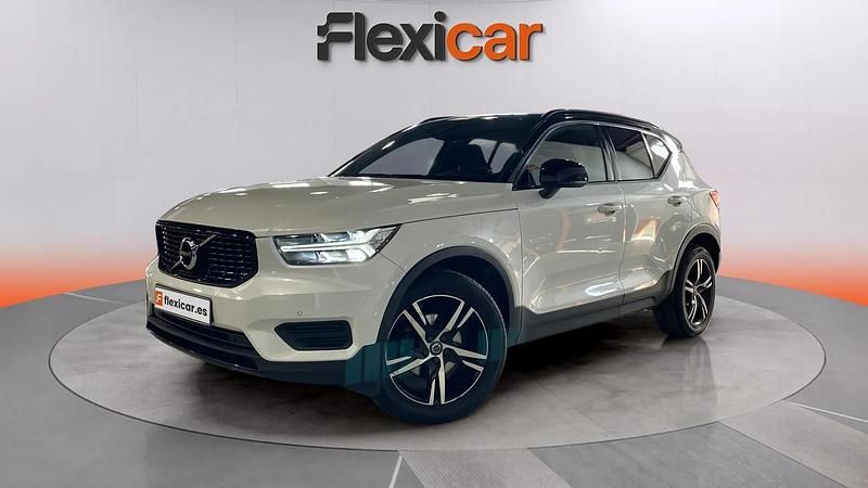 Usado Volvo XC40 R-Design 151 CV (111 kW) 2019 Blanco SUV