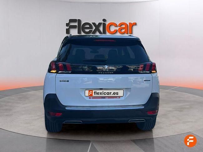 Usado Peugeot 5008 GT-line 130 CV (95 kW) 2018 Blanco SUV