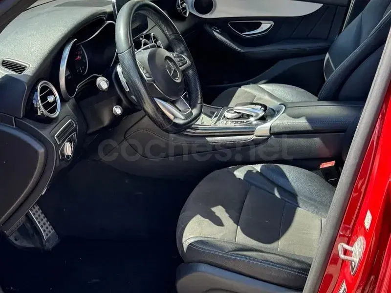 Usado Mercedes GLC250 AMG line 204 CV (150 kW) 2016 Rojo SUV