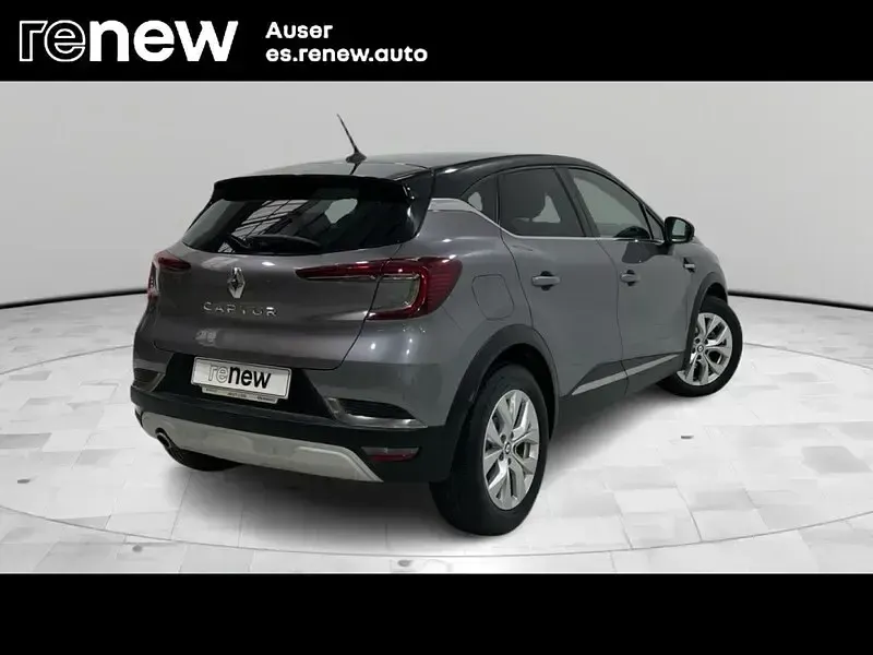 Usado Renault Captur Zen 140 CV (102 kW) 2021 Gris SUV