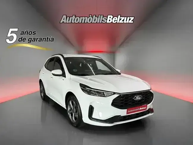 Usado Ford Kuga ST-Line 150 CV (110 kW) 2025 Blanco SUV