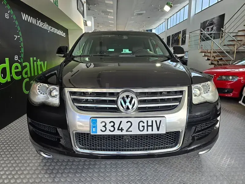 Usado VW Touareg 240 CV (176 kW) 2008 Negro SUV