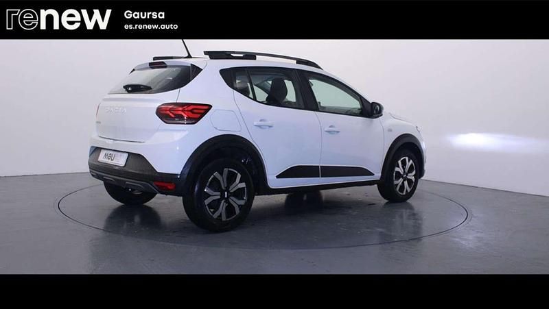 Usado Dacia Sandero Expression 91 CV (66 kW) 2023 Blanco Berlina