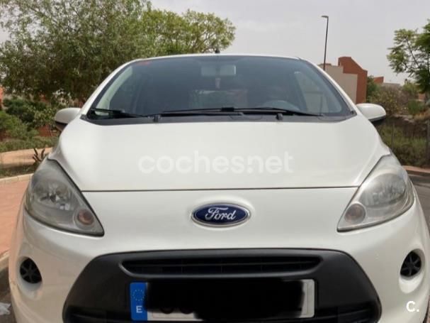 Usado Ford Ka 69 CV (50 kW) 2014 Blanco Utilitario