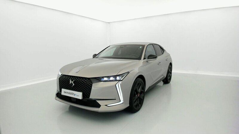 Usado DS Automobiles DS4 Performance Line Plus 225 CV (165 kW) 2022 Perla de cristal SUV