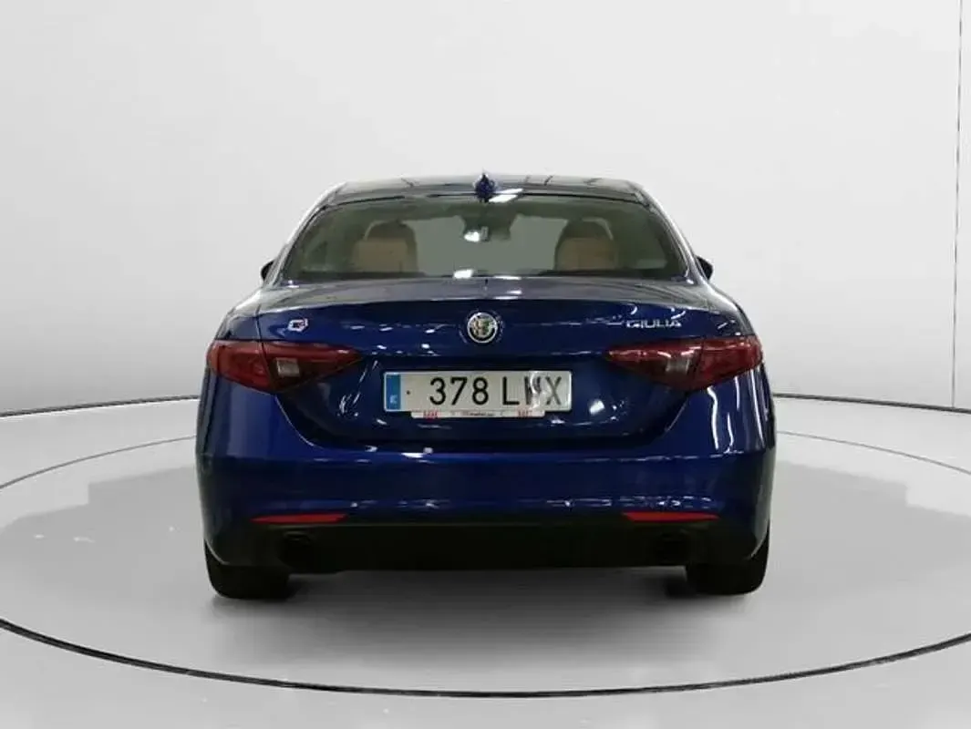 Usado Alfa Romeo Giulia Ti 212 CV (155 kW) 2022 Azul Berlina
