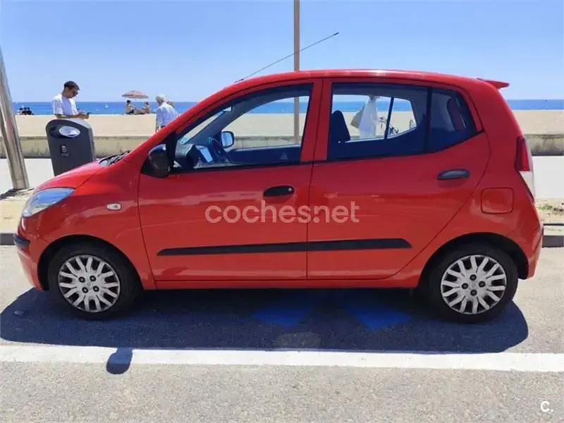 Używany Hyundai i10 Comfort 78 KM (57 kW) 2010 Czerwony Hatchback