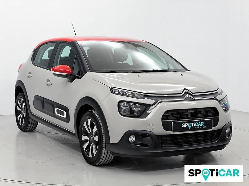 Usado Citroën C3 Feel 83 CV (61 kW) 2021 Dorado Utilitario