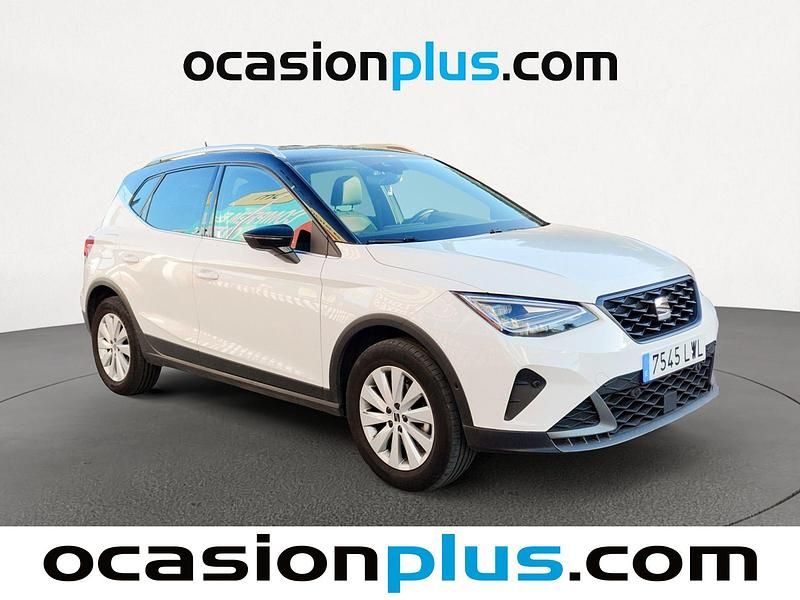 Usado Seat Arona FR 110 CV (80 kW) 2022 Blanco SUV