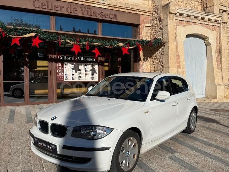 Blanco Usado 2009 BMW 118 Utilitario | 7000 € (Precio justo) - Imagen 1/4