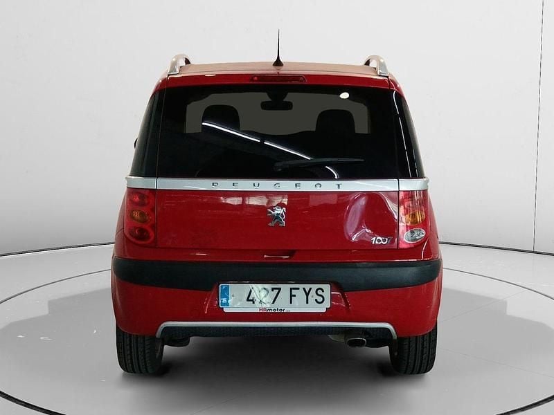 Usado Peugeot 1007 70 CV (51 kW) 2007 Rojo Monovolumen