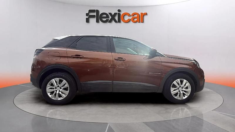 Usado Peugeot 3008 Allure 131 CV (96 kW) 2019 Marrón SUV