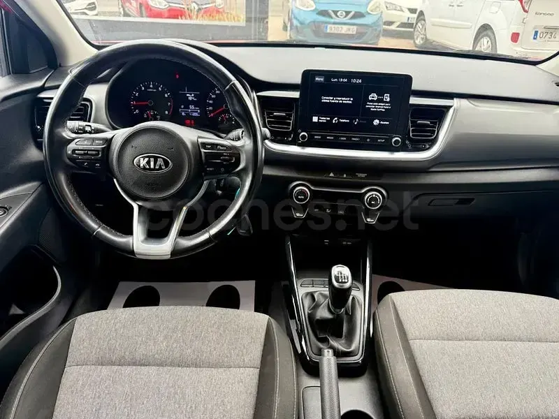 Usado Kia Stonic 100 CV (73 kW) 2023 Blanco SUV