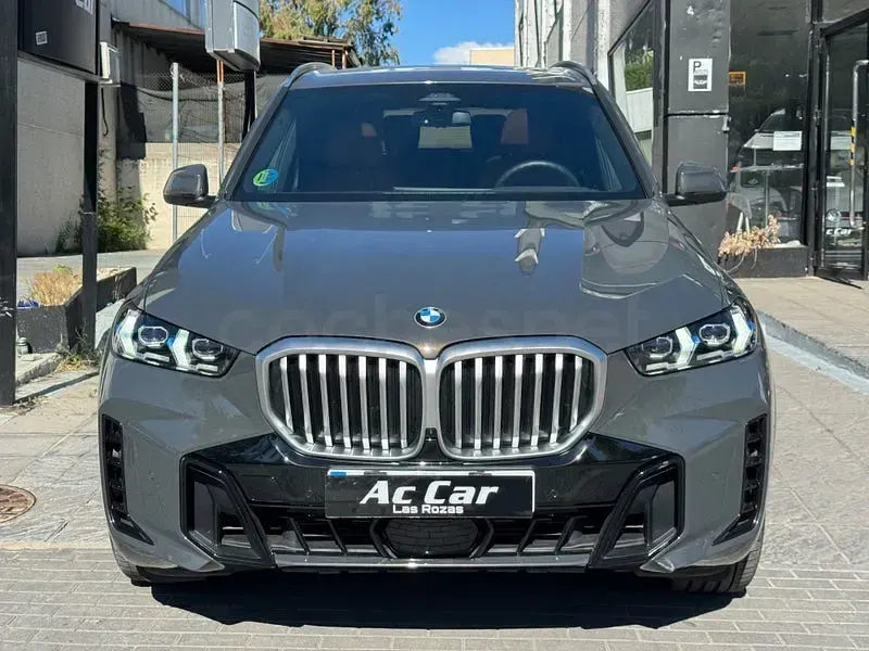 Usado BMW X5 xLine 352 HP (258 kW) 2025 Cinzento SUV