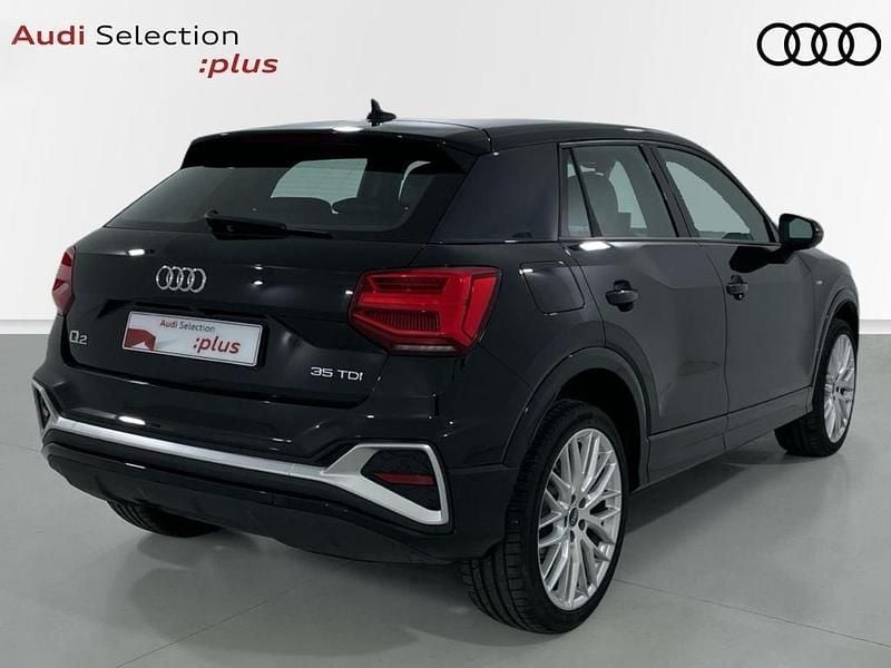 Usado Audi Q2 Ambiente 150 HP (110 kW) 2025 Preto SUV