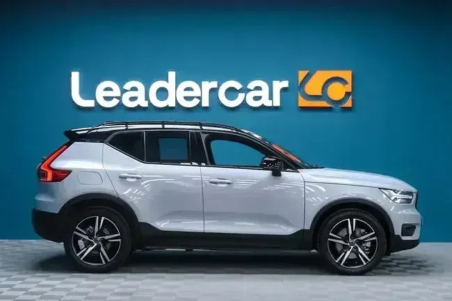 Usado Volvo XC40 R-Design 262 CV (192 kW) 2022 Gris SUV