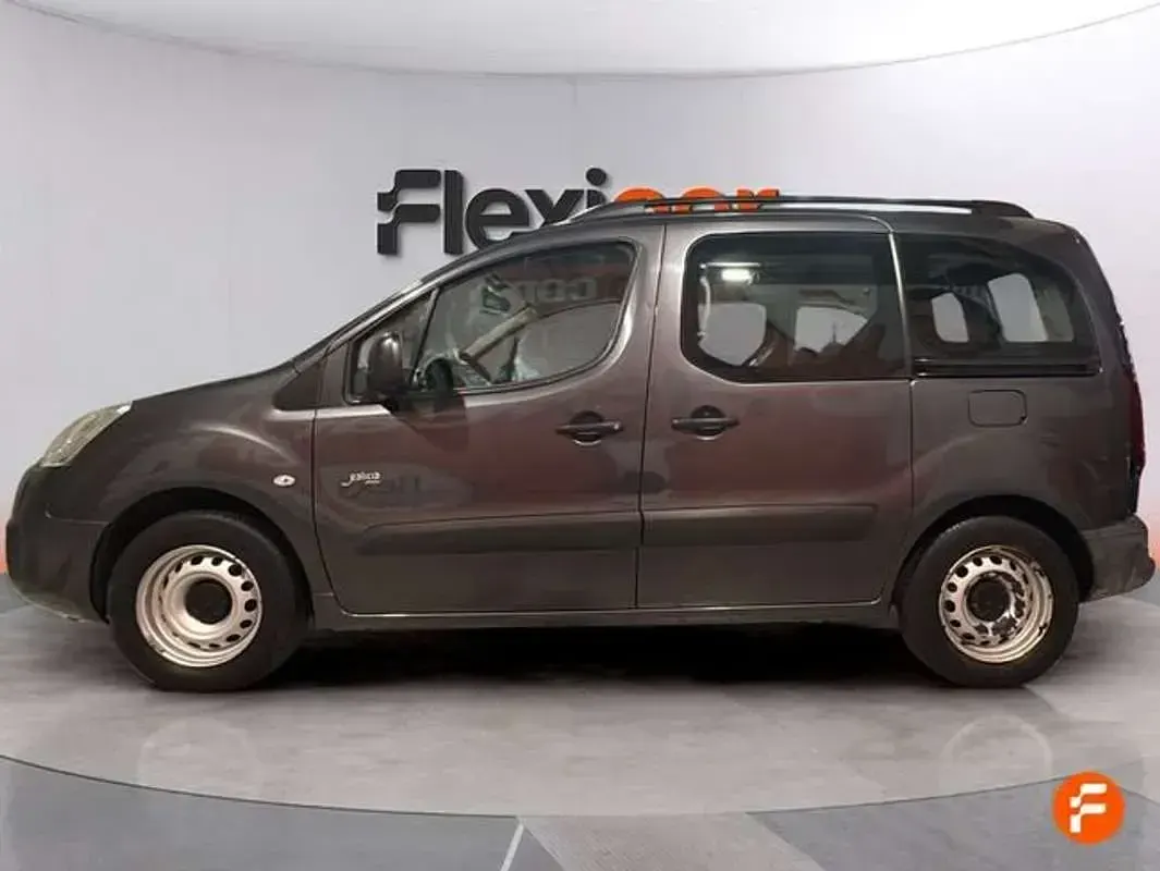 Usado Citroën Berlingo Feel 100 CV (73 kW) 2017 Gris Monovolumen