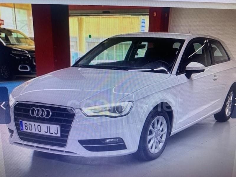 Blanco Usado 2016 Audi A3 Attraction Utilitario | 15.900 € (Precio justo) - Imagen 1/4