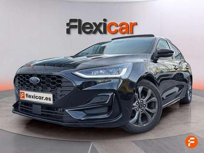 Usado Ford Focus ST-Line X 125 CV (91 kW) 2022 Negro Utilitario