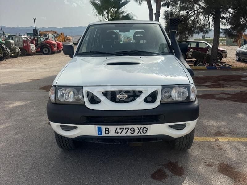 Blanco Usado 2000 Nissan Terrano SUV | 7900 € (Precio justo) - Imagen 1/4