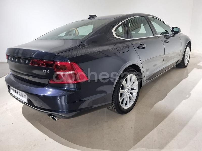 Usado Volvo S90 Momentum 190 CV (139 kW) 2017 Azul Berlina