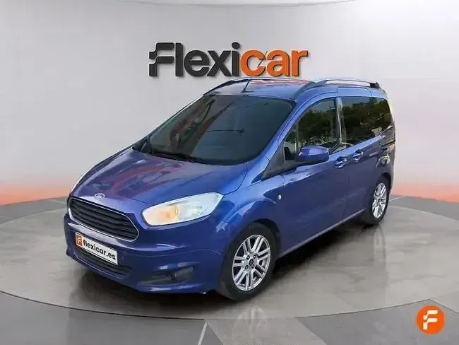 Usado Ford Tourneo Courier Titanium 100 CV (73 kW) 2017 Gris Monovolumen