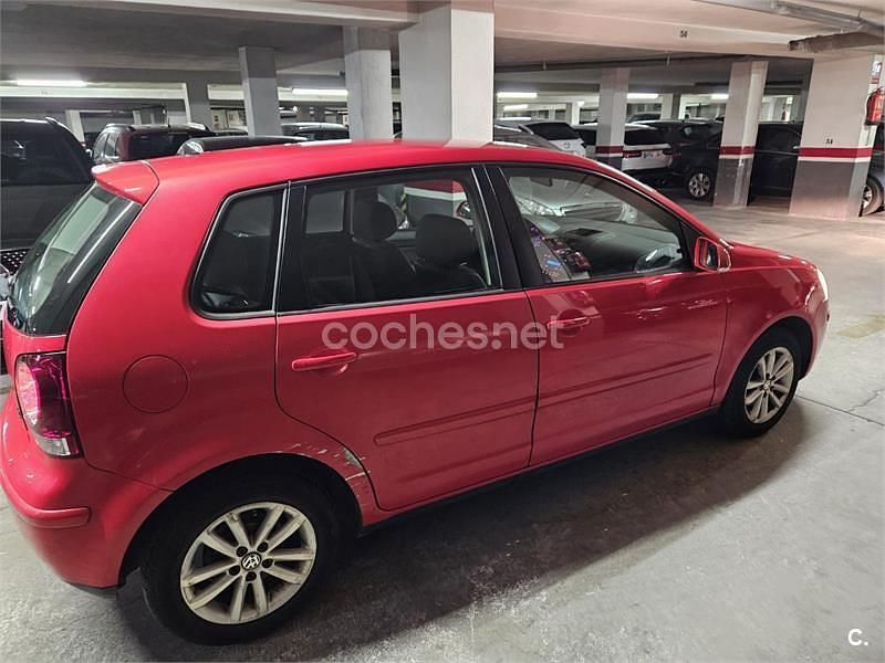Usado VW Polo Match 80 CV (58 kW) 2006 Rojo Berlina