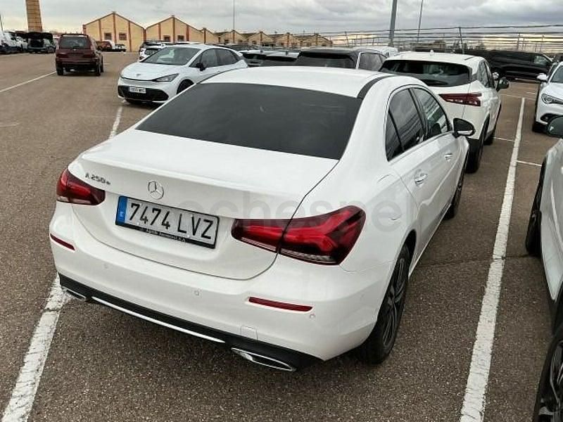 Usado Mercedes A250 218 CV (160 kW) 2022 Blanco Berlina