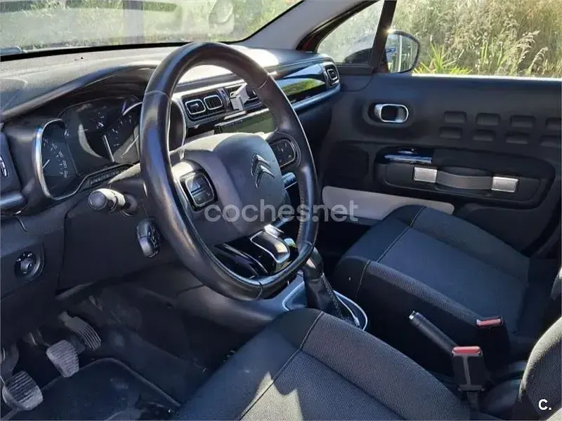 Usado Citroën C3 Shine 99 CV (72 kW) 2018 Rojo Utilitario