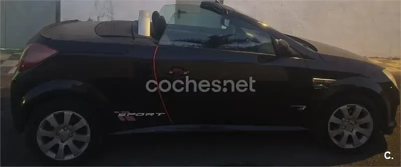 Usado Opel Tigra Sport 90 CV (66 kW) 2006 Negro Descapotable
