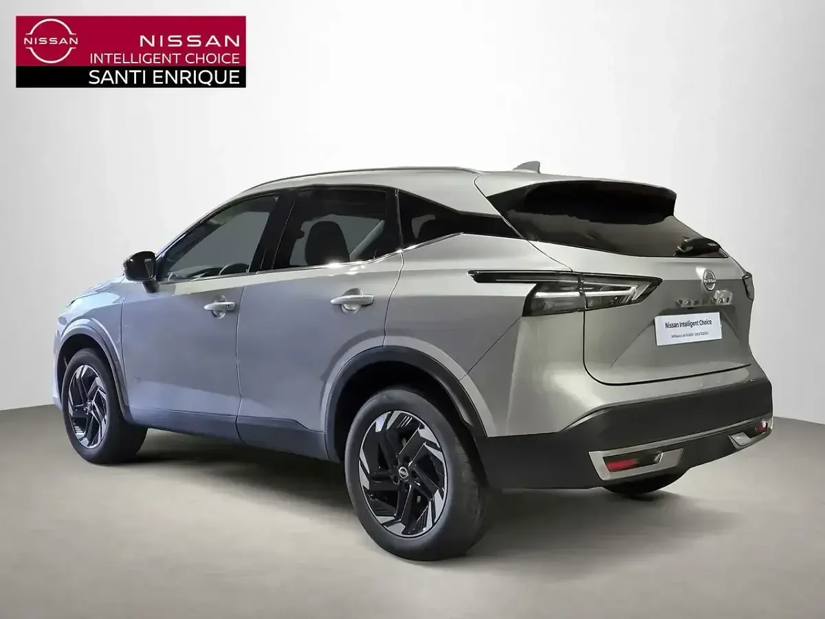 Usado Nissan Qashqai N-Connecta 140 CV (102 kW) 2024 Gris SUV