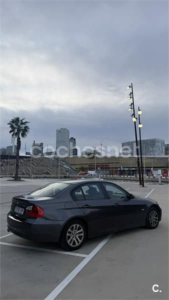 Usado BMW 318 Comfort Edition 122 CV (89 kW) 2008 Gris / plata Berlina