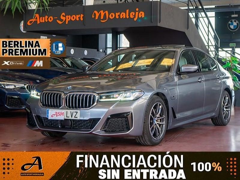 Usado BMW 545e Sport Line 394 CV (289 kW) 2022 Gris / plata Berlina