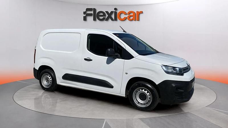 Usado Citroën Berlingo 99 CV (72 kW) 2021 Blanco Monovolumen