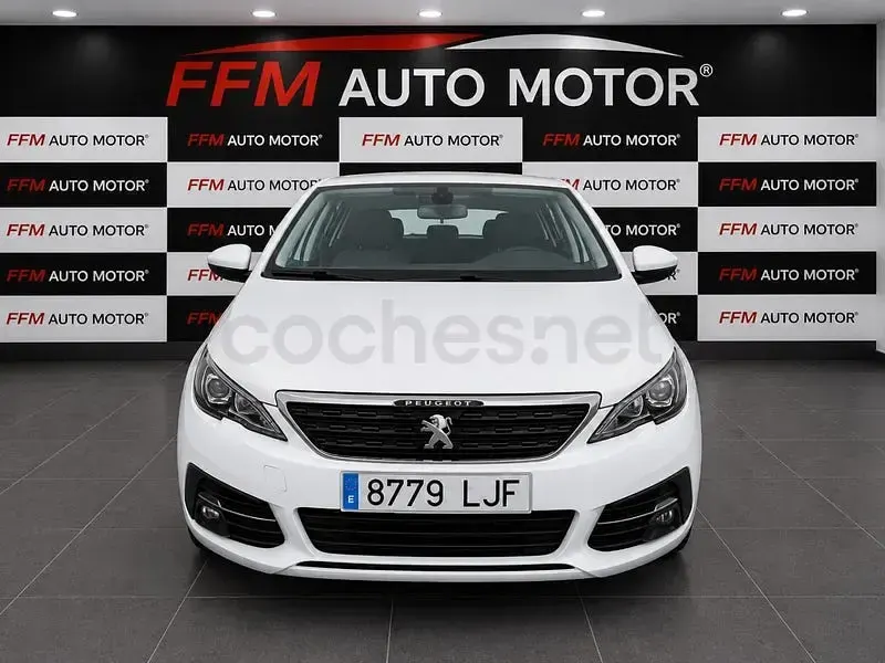 Usado Peugeot 308 Allure 131 HP (96 kW) 2020 Branco Sedan